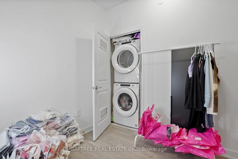 Photo 15 at 508 - 120 Eagle Rock Way, Rural Vaughan, Vaughan