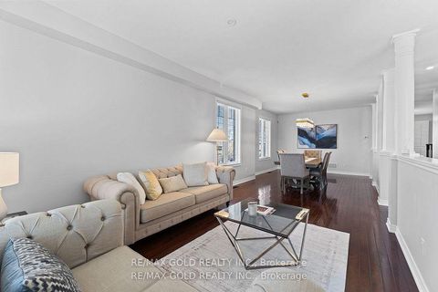 Photo 9 at 23 Glade Drive, Oak Ridges, Richmond Hill