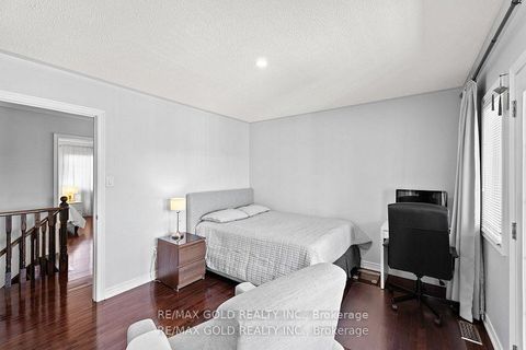 Photo 35 at 23 Glade Drive, Oak Ridges, Richmond Hill