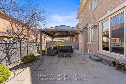 Photo 45 at 23 Glade Drive, Oak Ridges, Richmond Hill