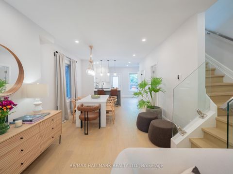 Photo 7 at 18 Millbrook Crescent, North Riverdale, Toronto