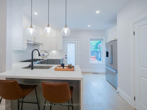 Photo 11 at 18 Millbrook Crescent, North Riverdale, Toronto
