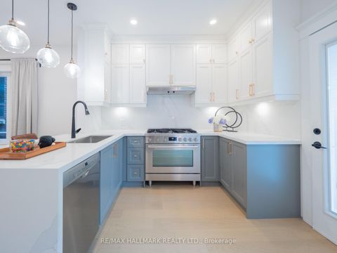 Photo 12 at 18 Millbrook Crescent, North Riverdale, Toronto