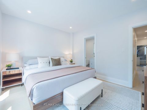 Photo 21 at 18 Millbrook Crescent, North Riverdale, Toronto