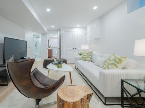 Photo 36 at 18 Millbrook Crescent, North Riverdale, Toronto