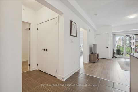 Photo 7 at 213 - 4 Spice Way, Shore, Barrie