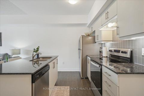 Photo 9 at 213 - 4 Spice Way, Shore, Barrie Photo 9 at 213 - 4 Spice Way, Shore, Barrie