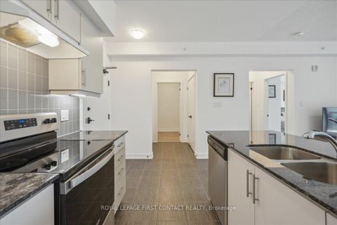 Photo 12 at 213 - 4 Spice Way, Shore, Barrie