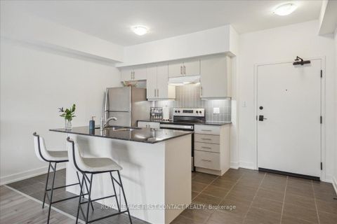 Photo 13 at 213 - 4 Spice Way, Shore, Barrie