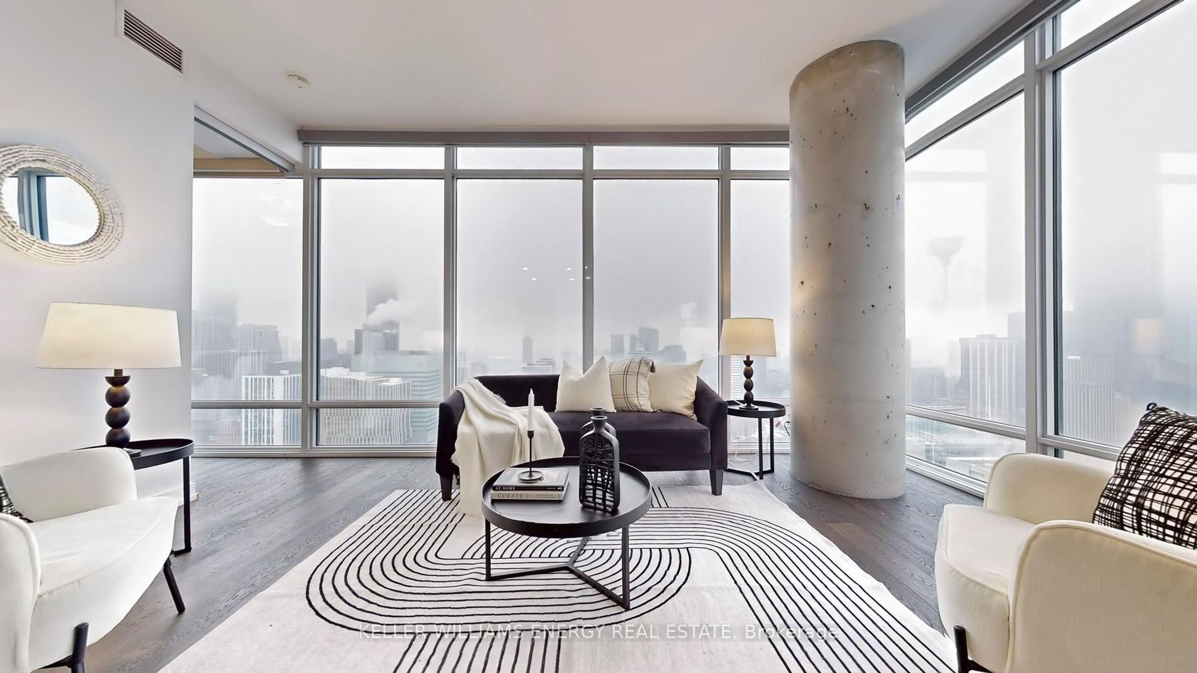 3307 - 488 University Avenue, University, Toronto by Loree Meneguzzi Real Estate 3307 - 488 University Avenue, University, Toronto