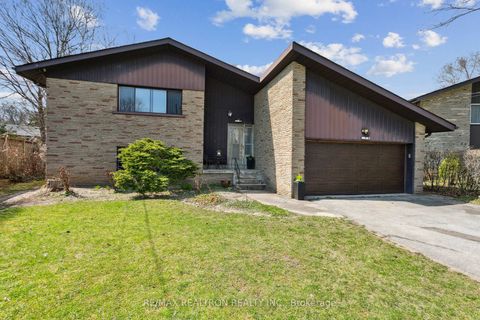Photo 0 at 330 Homewood Avenue, Newtonbrook West, Toronto