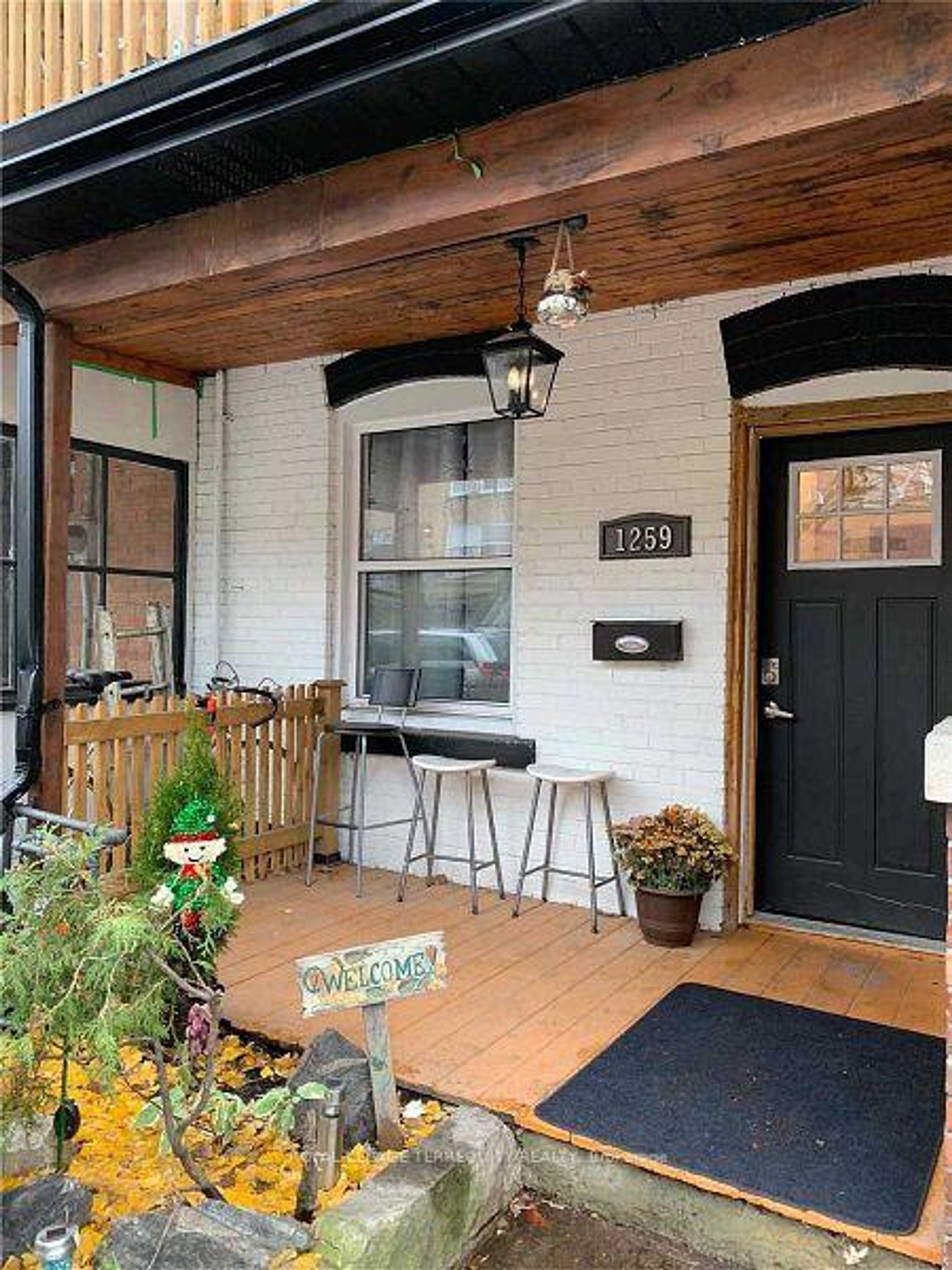 1259 Davenport Road, Junction, Toronto 