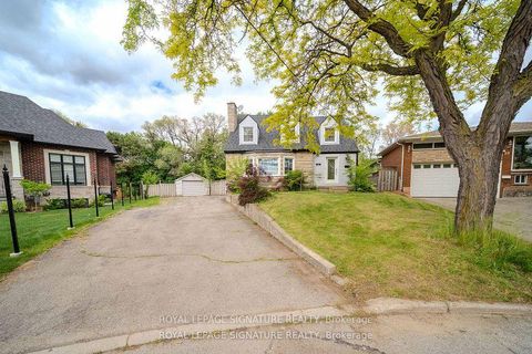 Photo 1 at 41 Mayo Drive, Rustic, Toronto