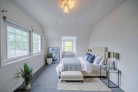 Photo 20 at 41 Mayo Drive, Rustic, Toronto