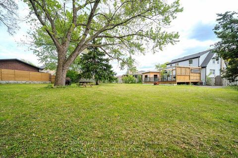 Photo 36 at 41 Mayo Drive, Rustic, Toronto