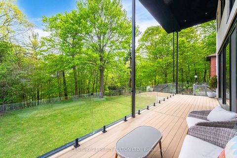 Photo 2 at 10 Haida Court, Highland Creek, Toronto