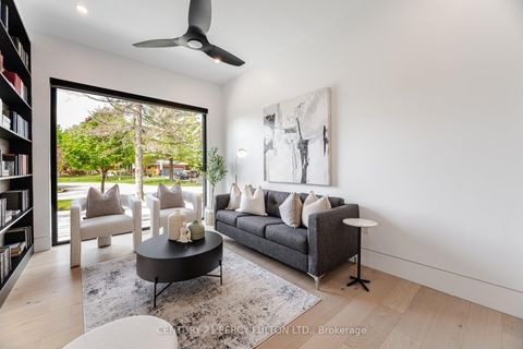 Photo 11 at 10 Haida Court, Highland Creek, Toronto