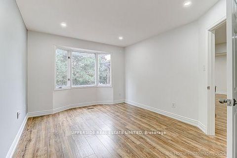 Photo 25 at 646 York Hill Boulevard, Yorkhill, Vaughan
