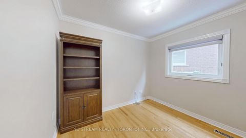 Photo 15 at 71 Alpine Crescent, Rouge Woods, Richmond Hill