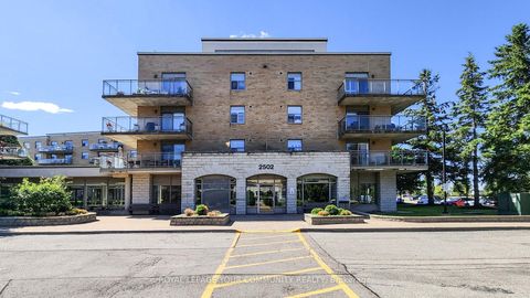 Photo 1 at 114 - 2502 Rutherford Road, Maple, Vaughan