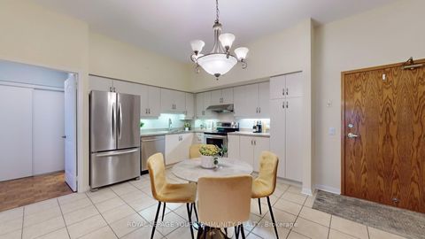 Photo 15 at 114 - 2502 Rutherford Road, Maple, Vaughan Photo 15 at 114 - 2502 Rutherford Road, Maple, Vaughan