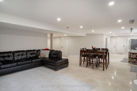 Photo 18 at 286 Fern Avenue, Langstaff, Richmond Hill