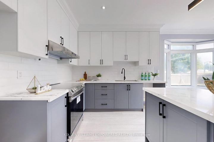 Photo 5 at 71 Mansfield Lane, Markville, Markham