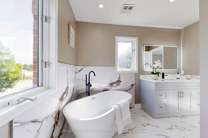 Photo 40 at 71 Mansfield Lane, Markville, Markham