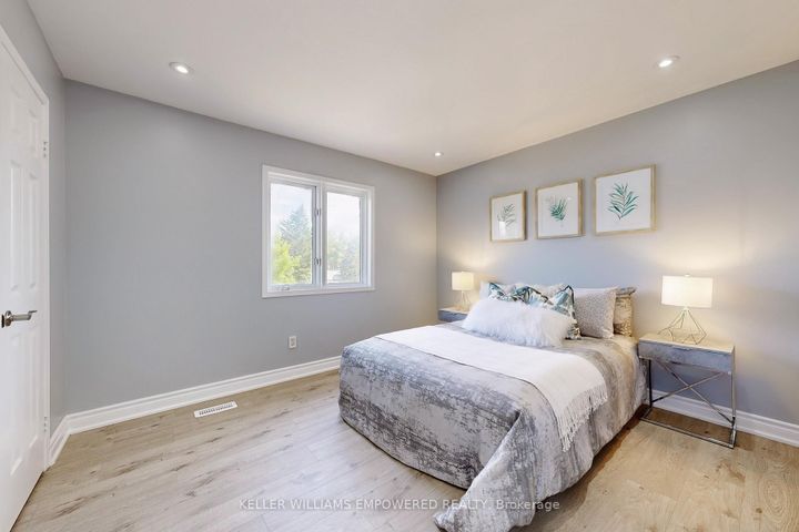 Photo 41 at 71 Mansfield Lane, Markville, Markham