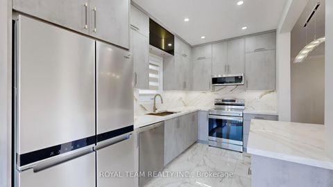 Photo 12 at 246 Lauderdale Drive, Patterson, Vaughan