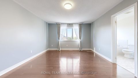 Photo 18 at 246 Lauderdale Drive, Patterson, Vaughan