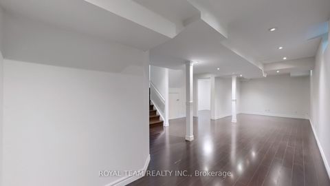 Photo 32 at 246 Lauderdale Drive, Patterson, Vaughan