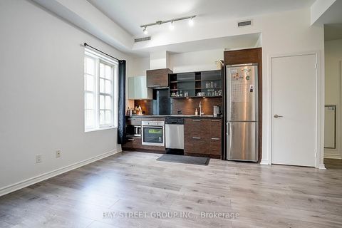 Photo 11 at 307 - 75 St Nicholas Street, Bay Street Corridor, Toronto