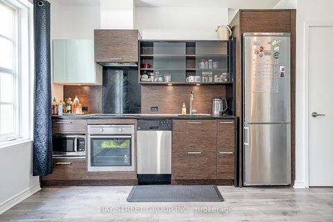 Photo 13 at 307 - 75 St Nicholas Street, Bay Street Corridor, Toronto