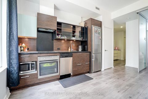 Photo 15 at 307 - 75 St Nicholas Street, Bay Street Corridor, Toronto