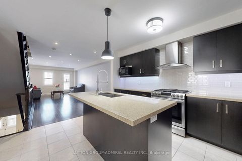 Photo 4 at 35 Pringdale Gardens Circle, Eglinton East, Toronto
