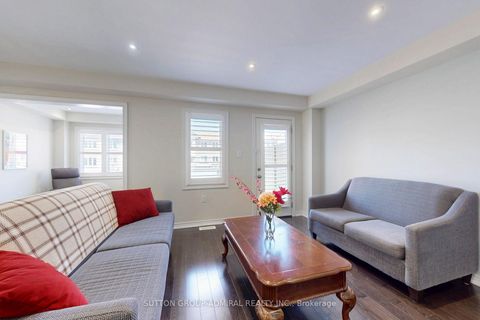 Photo 11 at 35 Pringdale Gardens Circle, Eglinton East, Toronto