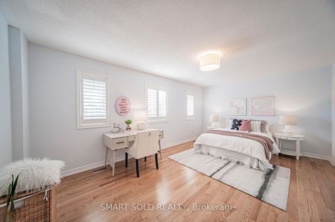 Photo 28 at 54 Sandwood Drive, Patterson, Vaughan