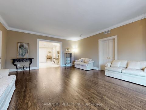 Photo 11 at 2C - 2 Chedington Place, York Mills, Toronto