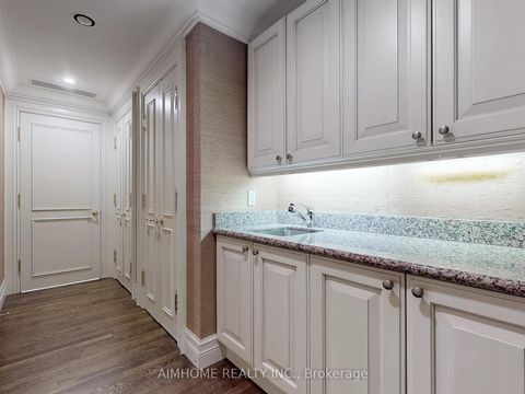 Photo 22 at 2C - 2 Chedington Place, York Mills, Toronto