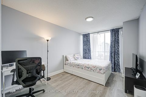Photo 10 at PH09 - 19 Northern Heights Drive, Langstaff, Richmond Hill