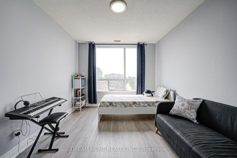 Photo 14 at PH09 - 19 Northern Heights Drive, Langstaff, Richmond Hill