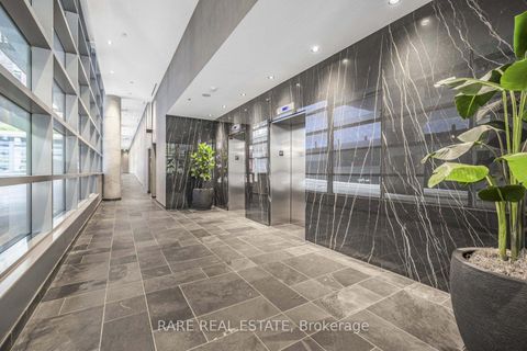 Photo 2 at 701 - 650 King Street W, Waterfront Communities C1, Toronto