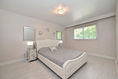 Photo 13 at 26 Kemano Road, Aurora Heights, Aurora