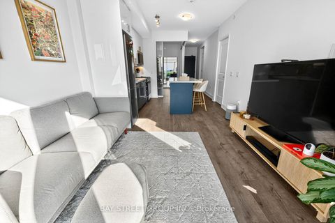 Photo 10 at 716 - 2343 Khalsa Gate, WM Westmount, Oakville