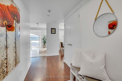 Photo 2 at 411 - 3 McAlpine Street, Annex, Toronto