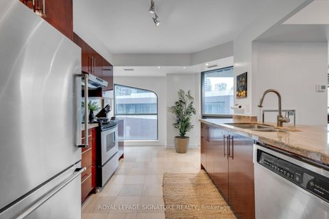 Photo 12 at 411 - 3 McAlpine Street, Annex, Toronto