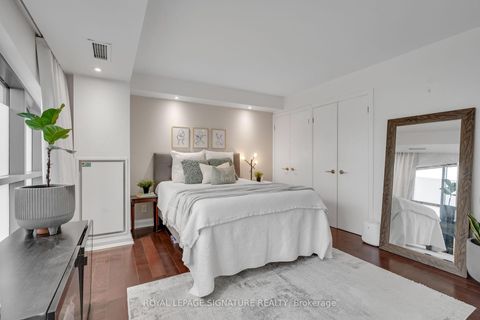 Photo 15 at 411 - 3 McAlpine Street, Annex, Toronto