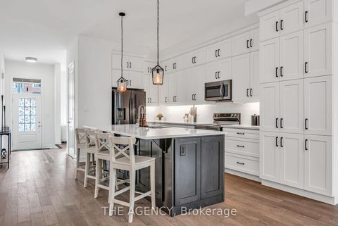 Photo 7 at 3045 William Cutmore Boulevard, JM Joshua Meadows, Oakville