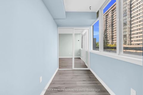 Photo 24 at 306 - 21 Markbrook Lane N, Jamestown, Toronto